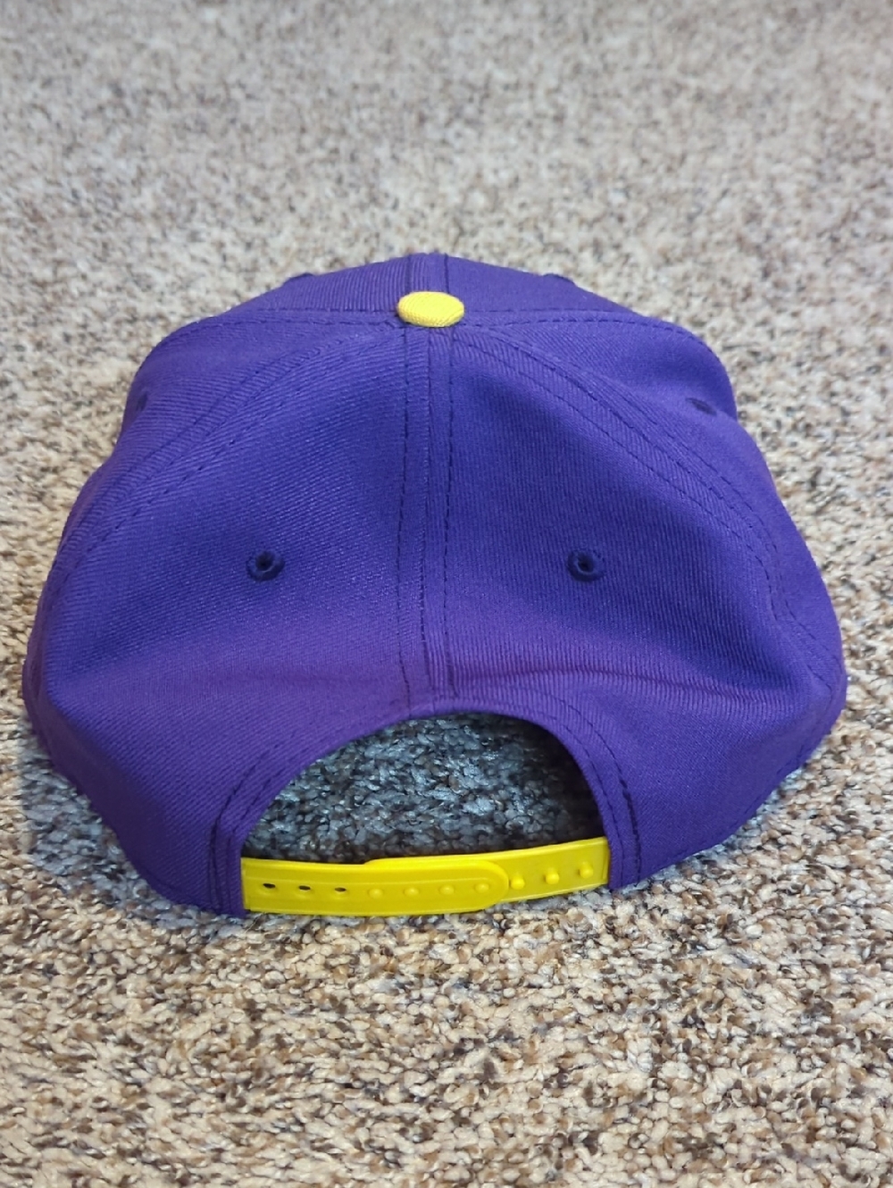 New Era Los Angeles Lakers 9Fifty Snapback Cap - Picture 2 of 3